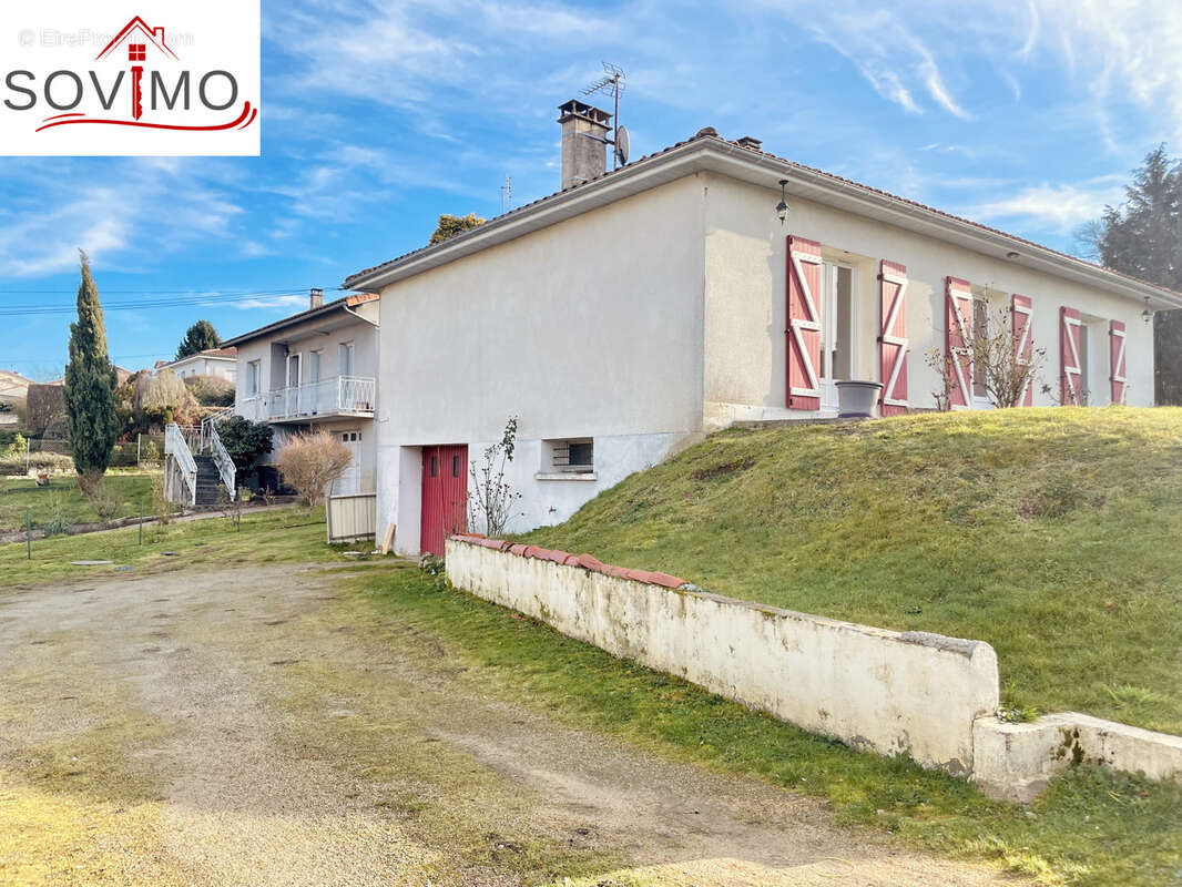 Maison à CONFOLENS
