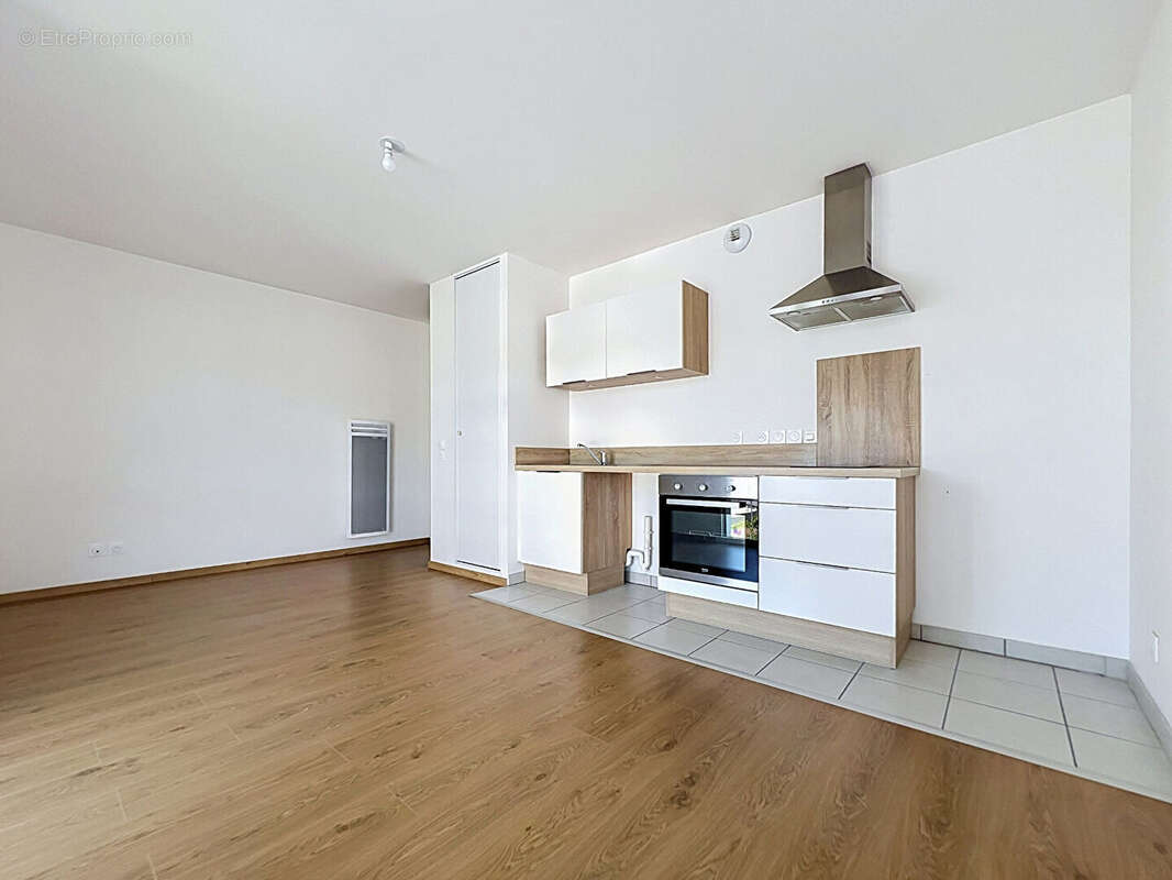 Appartement à MONDEVILLE
