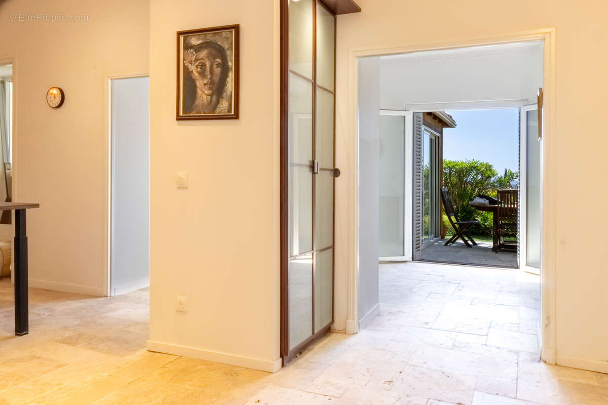 Appartement à HYERES