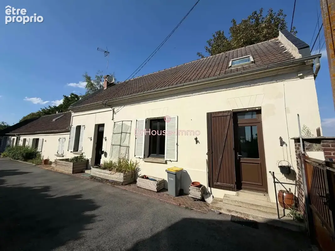 Maison à THOUROTTE