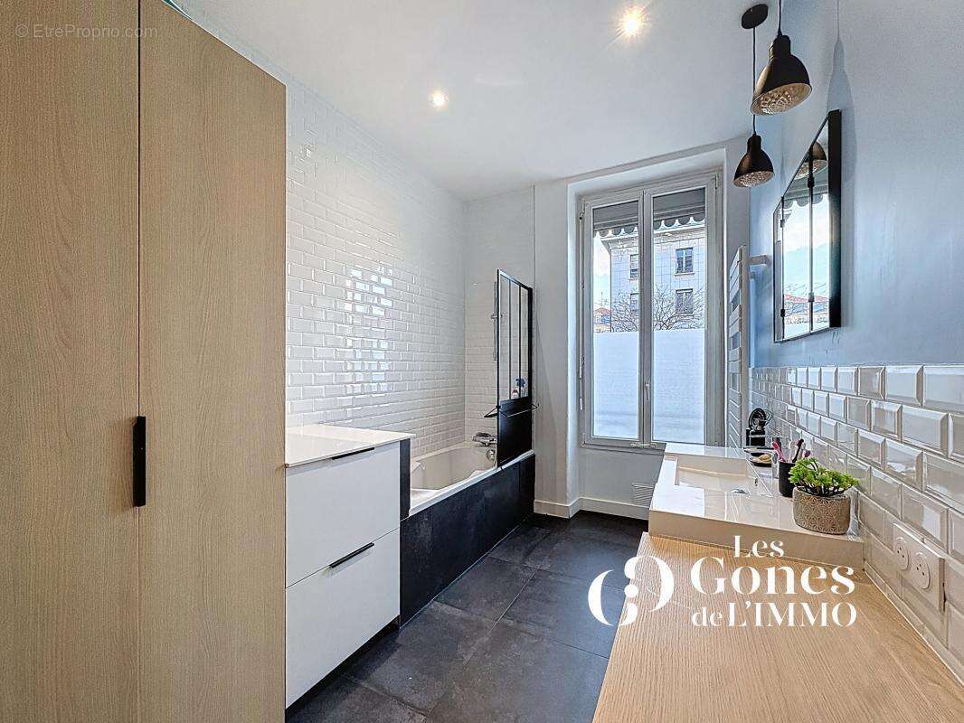 Appartement à LYON-7E