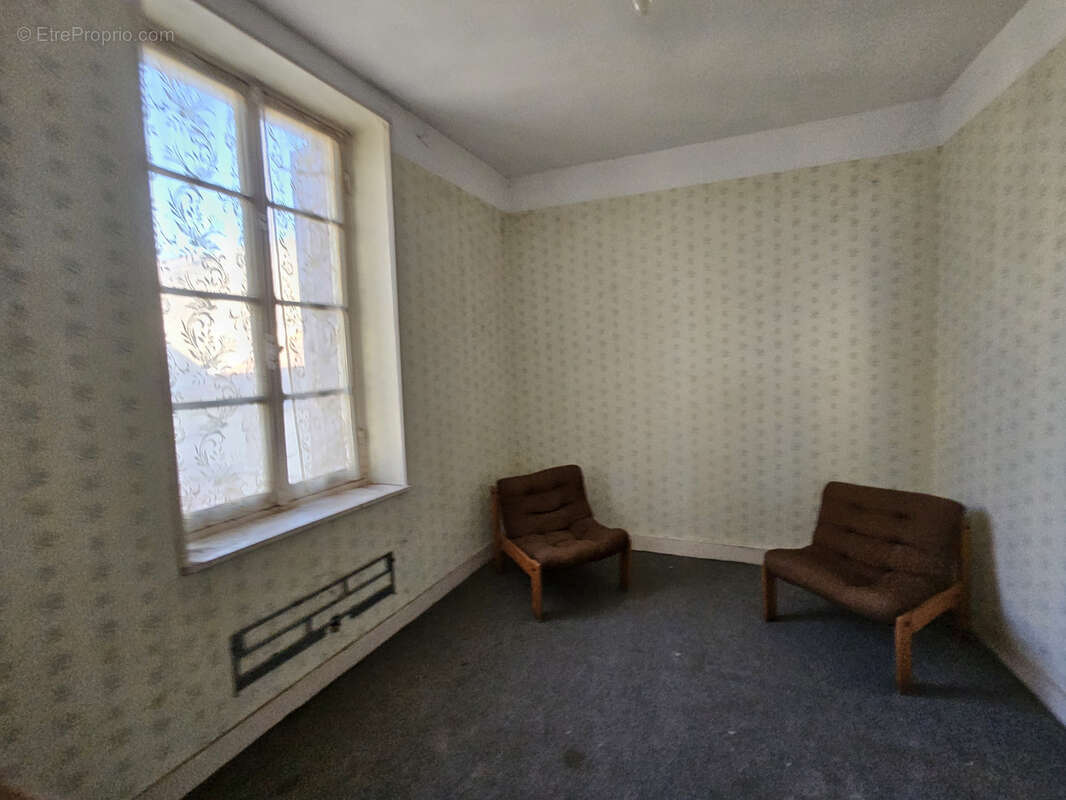 Maison à VERDUN-SUR-LE-DOUBS