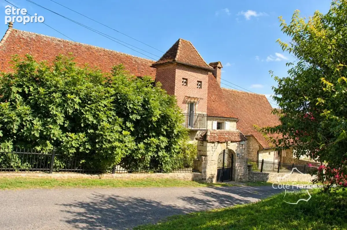 Belle maison en pierre rénovée avec piscine chauffée et char - photo 3