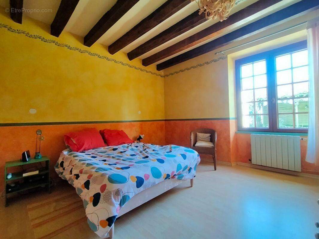 Maison à LE BREIL-SUR-MERIZE