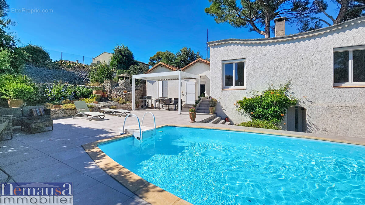 Maison à NIMES