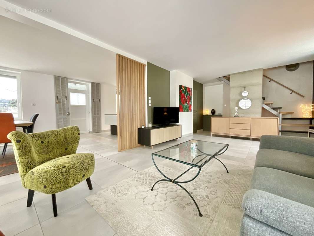 Maison 125 m² Périgneux  - photo 5