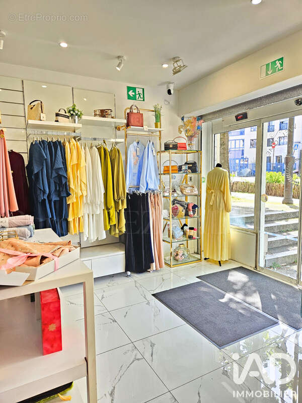 Commerce 70 m² à Creil  - photo 4
