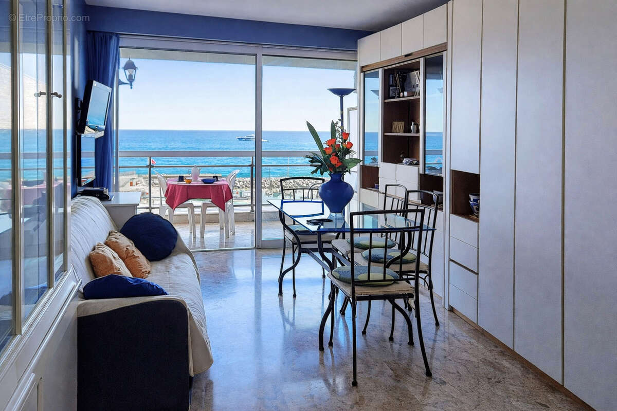 Appartement à ROQUEBRUNE-CAP-MARTIN