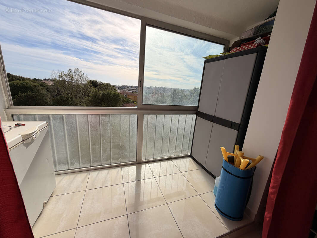 Appartement à MARSEILLE-4E