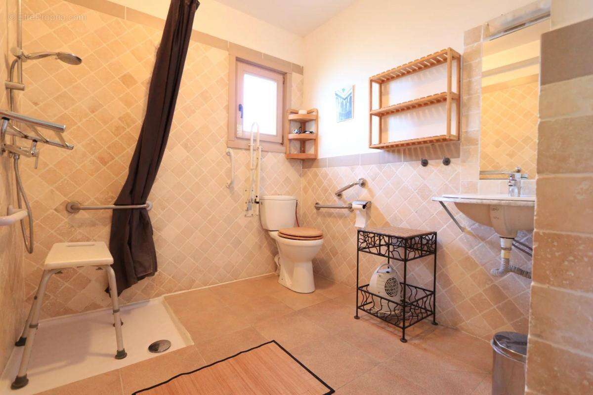 Maison à LAMALOU-LES-BAINS