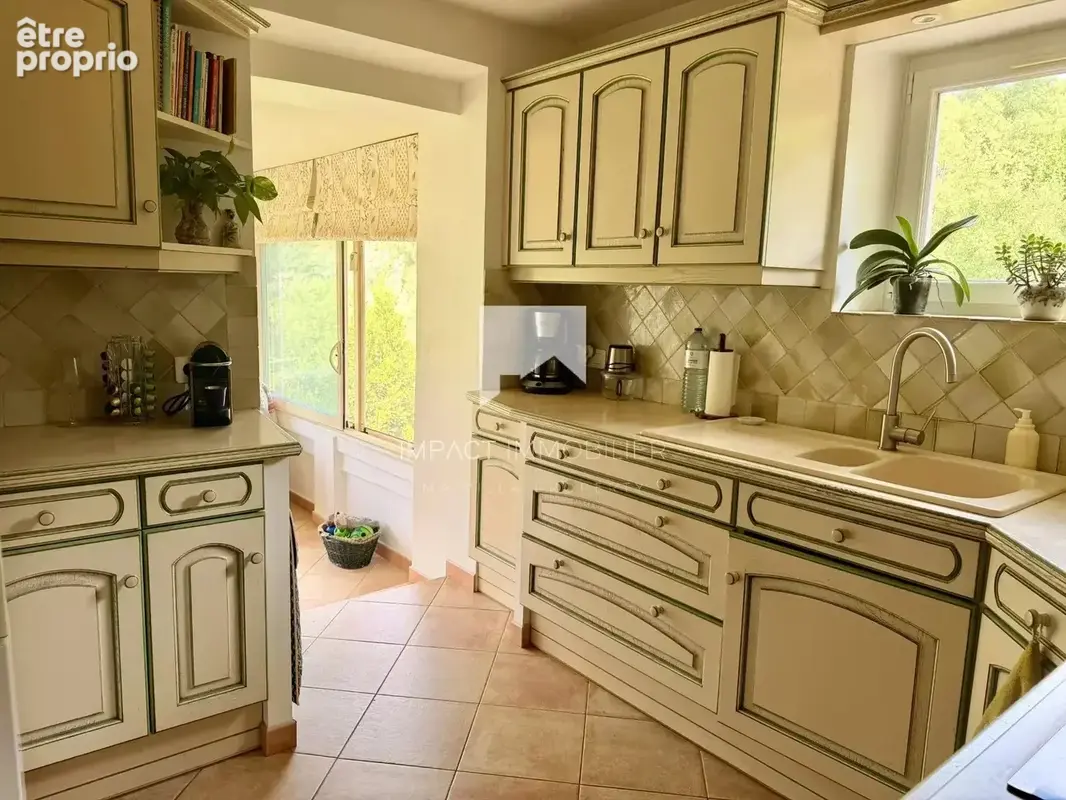 Cavalaire -  Maison 220 m² plus bergerie sur 7500m² de terrain - photo 4