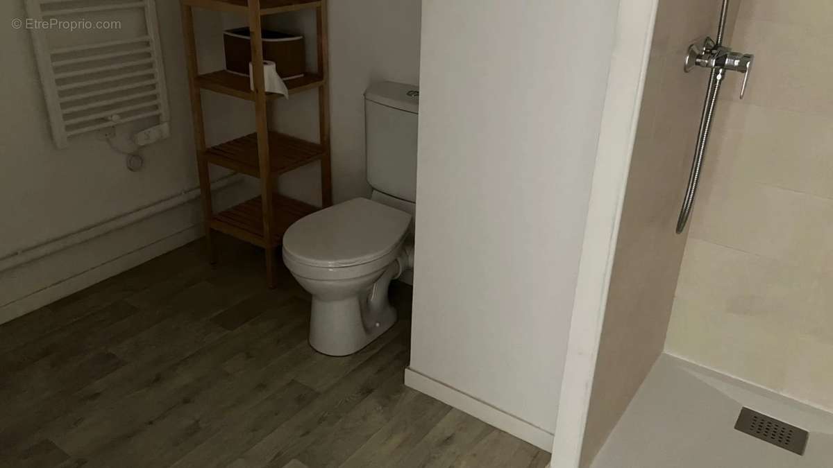 Appartement de 32m² Récent 2017 Tram - photo 4