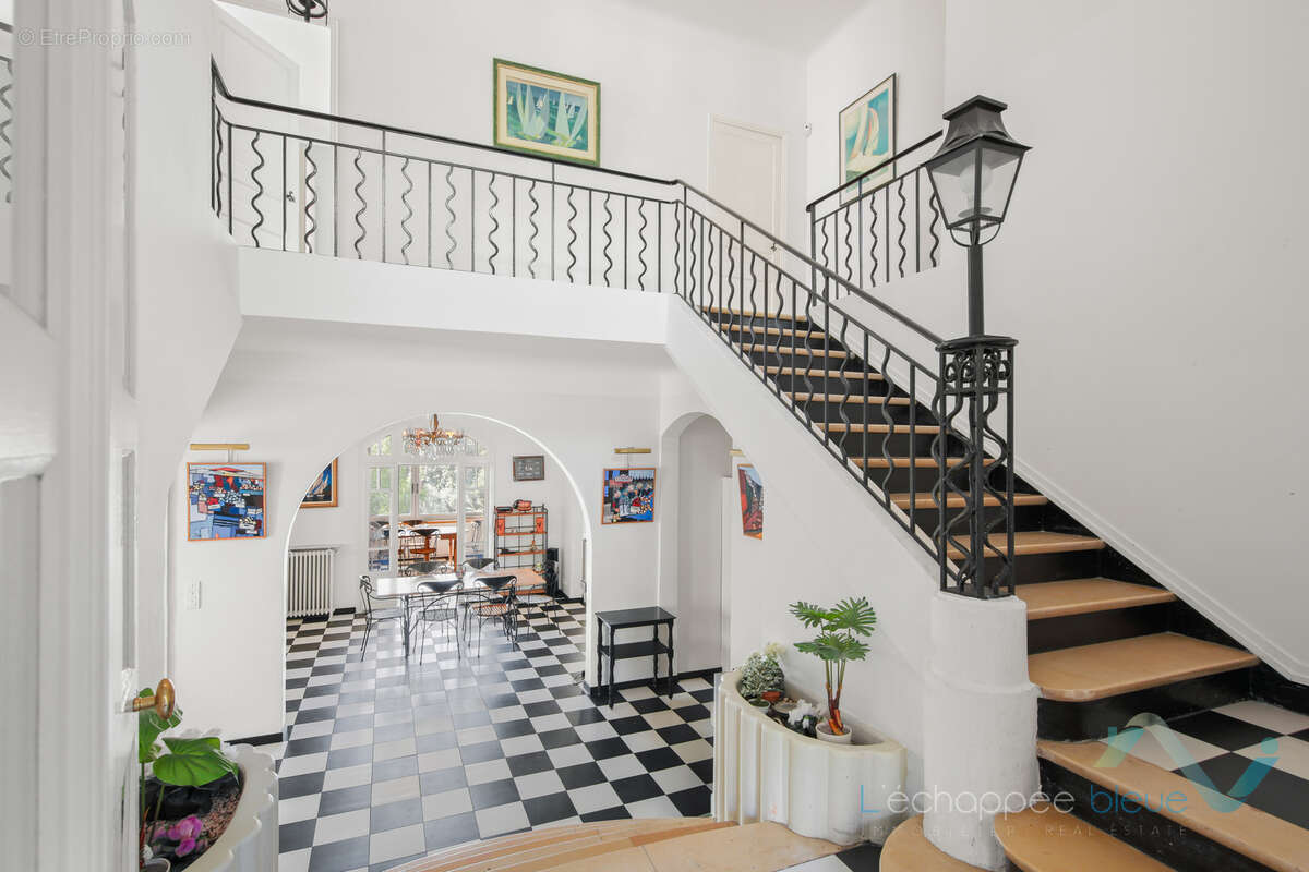 Maison à HYERES