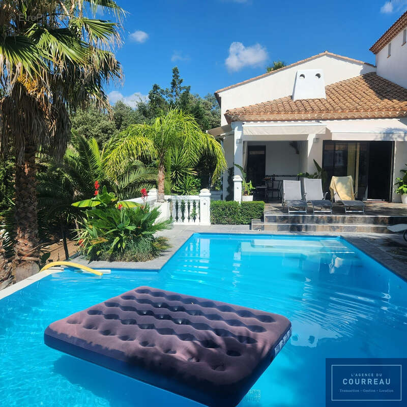 EXCLUSIVITÉ - Pignan  Maison T6 - 180 m2  Vue dégagée  Piscine à débordement - photo 5