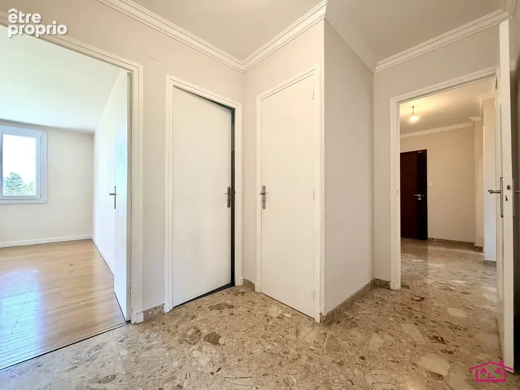 Appartement 4 pièces 92 m² à vendre à Meylan (38240) - photo 4