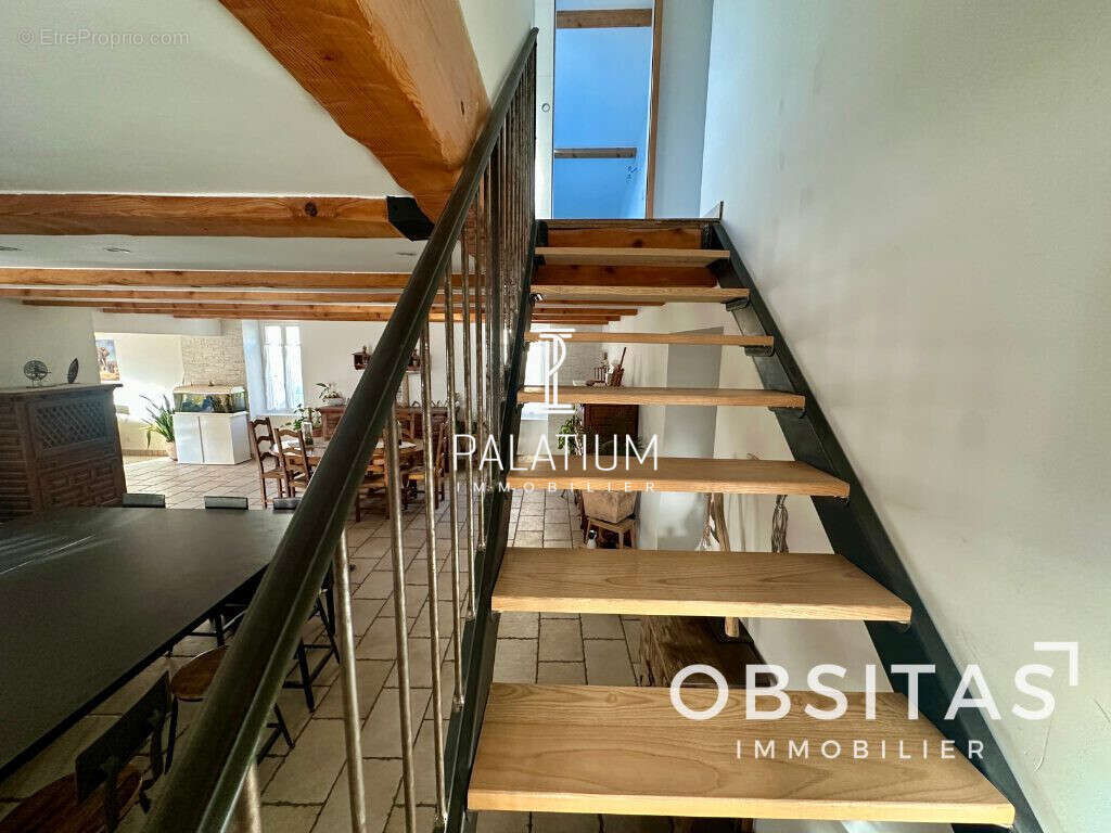 Appartement à SAINT-MICHEL-L'OBSERVATOIRE