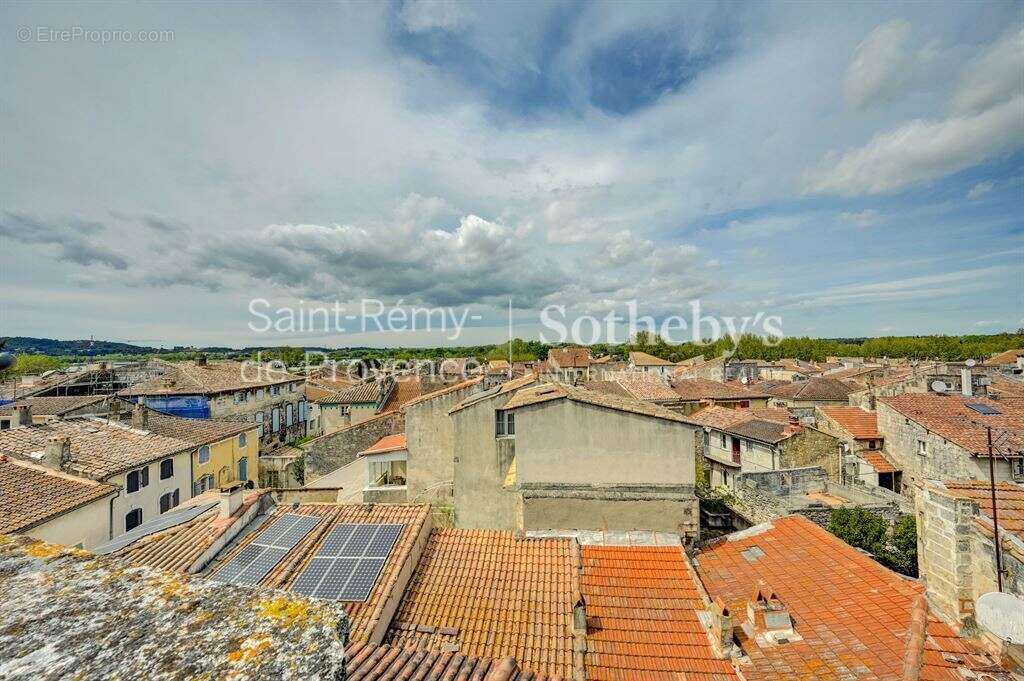Situé proche d'Avignon, Arles et Saint Rémy de Provence, superbe Hotel particulier du XVème siècle - photo 20