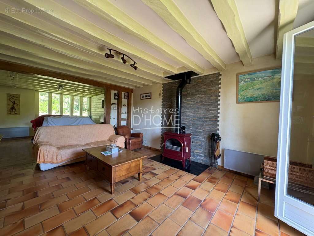 Maison à VILLENEUVE-SUR-BELLOT