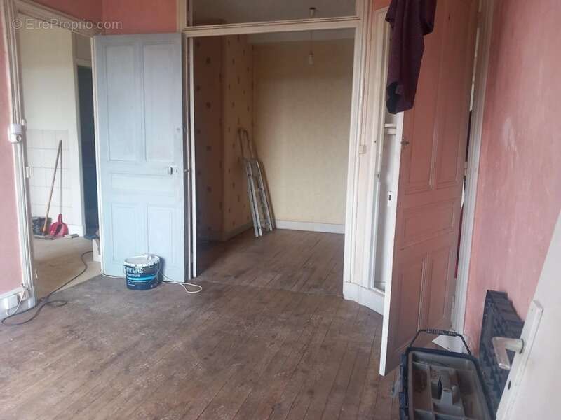 Appartement à THIERS