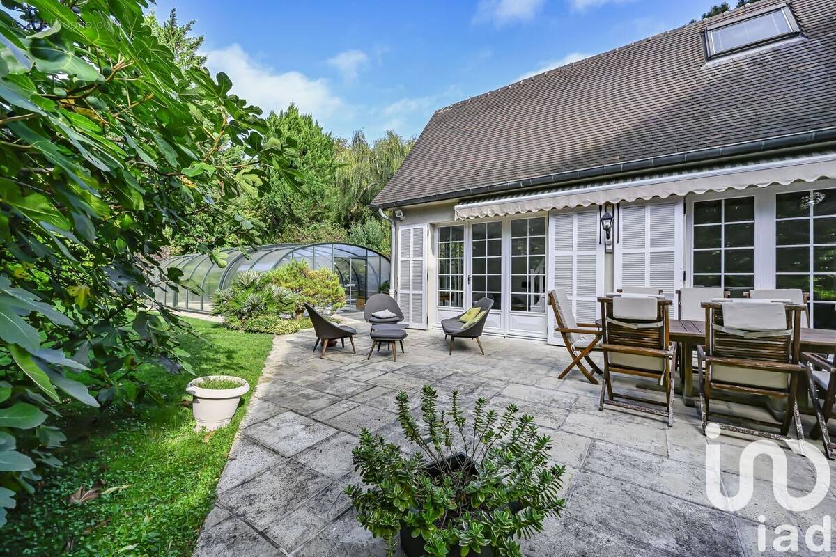 Photo 1 - Maison à LA CELLE-SAINT-CLOUD