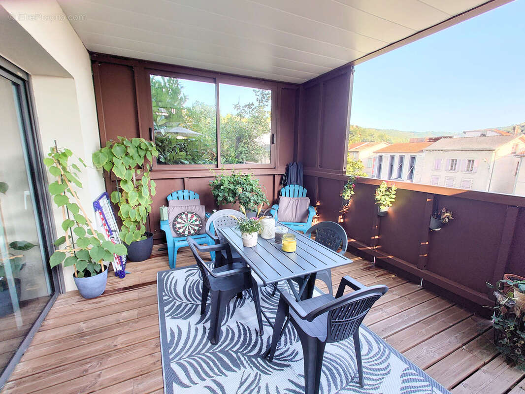 Appartement à VILLEFRANCHE-DE-ROUERGUE