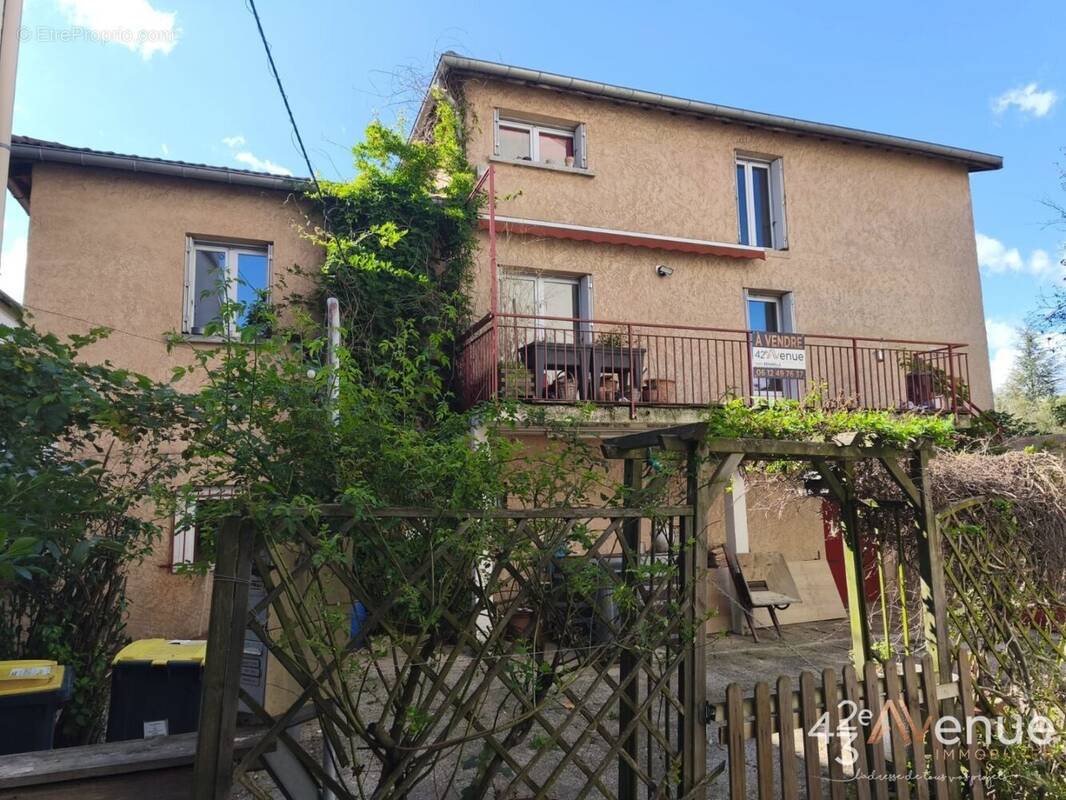 Maison à LA RICAMARIE