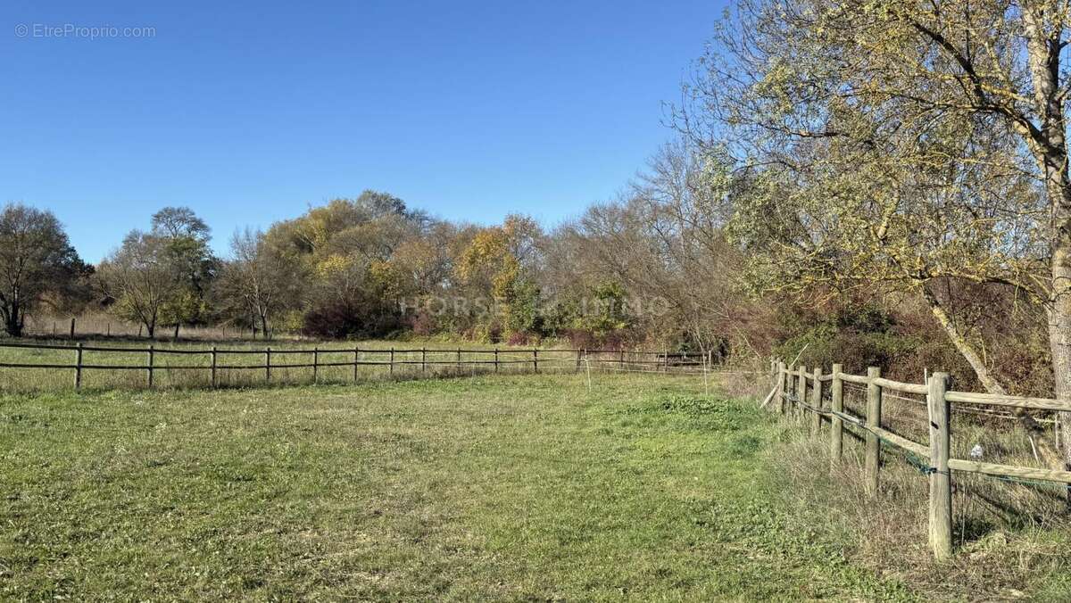 Maison à ALLEGRE-LES-FUMADES