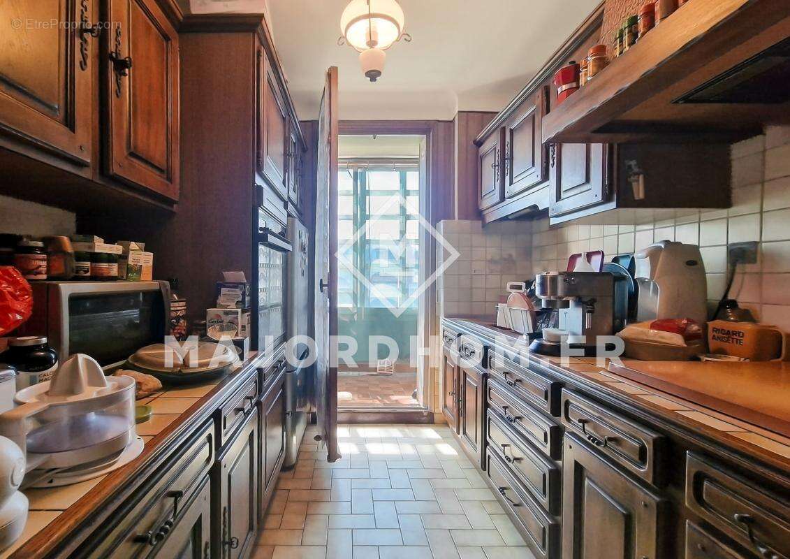 Appartement à MARSEILLE-9E