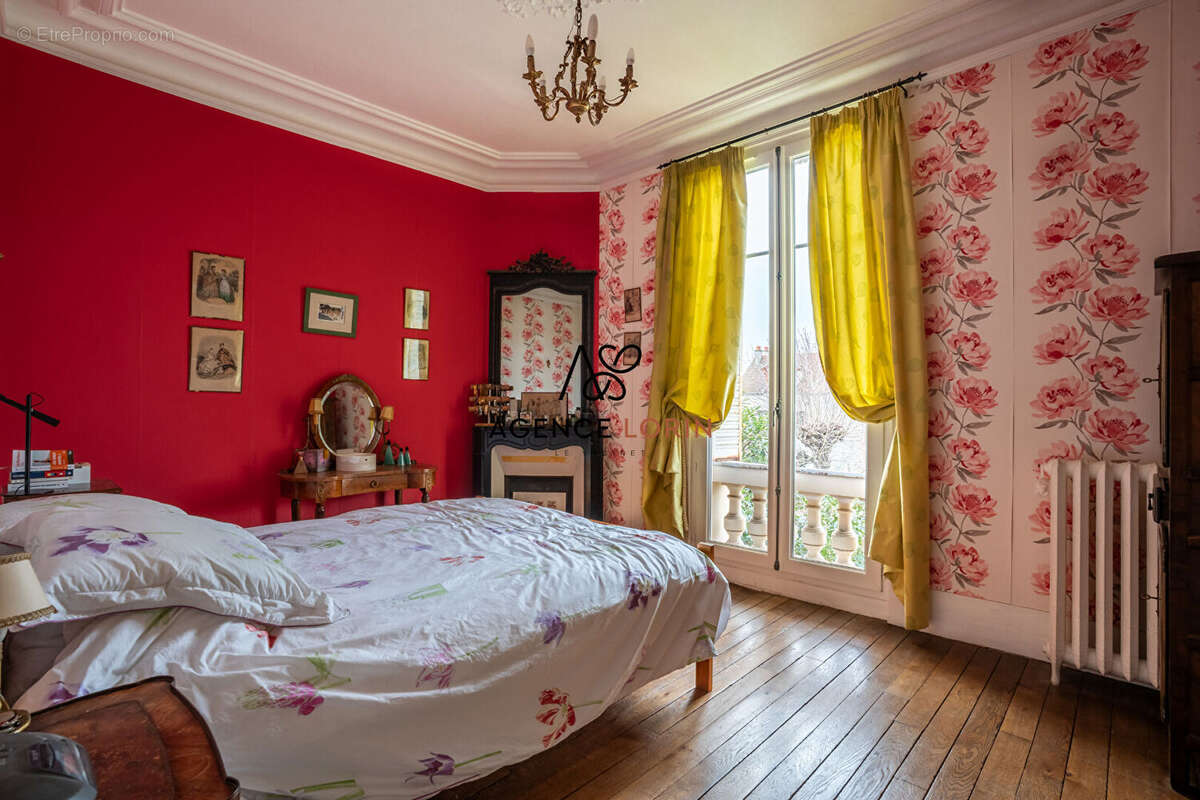 Maison à LE VESINET