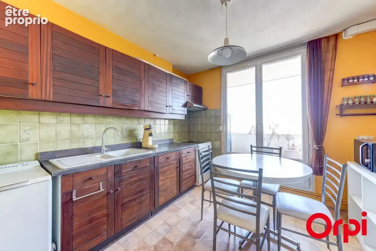 Appartement À Vendre - photo 3