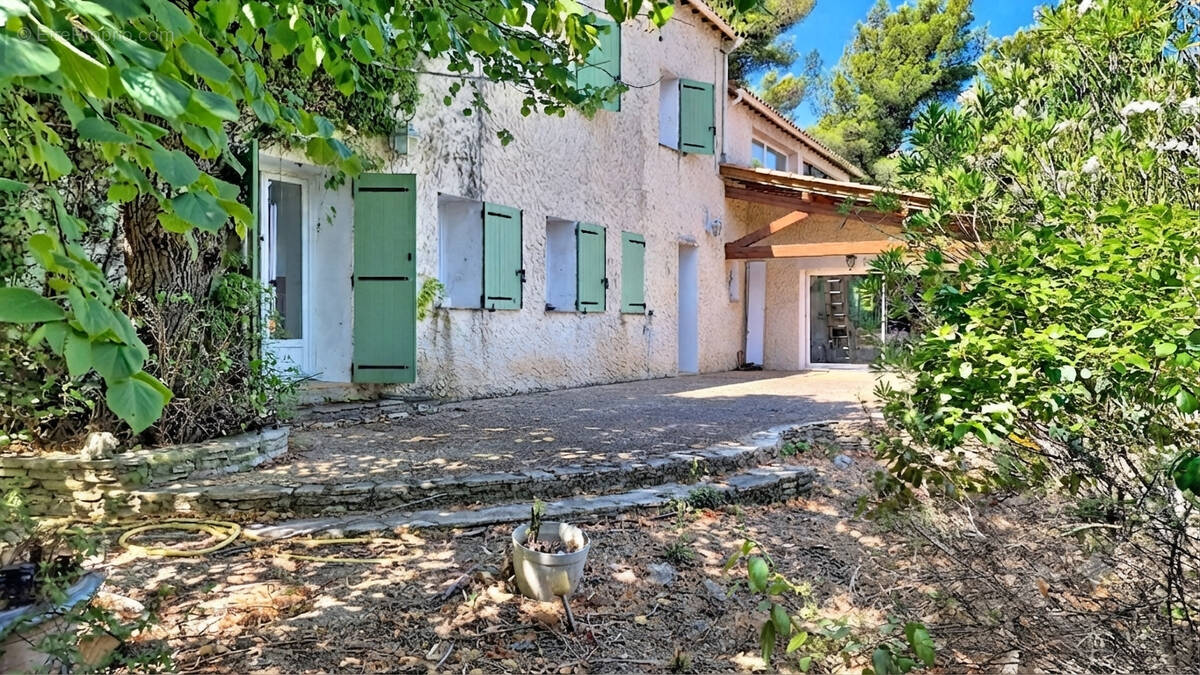 Maison à LA PENNE-SUR-HUVEAUNE