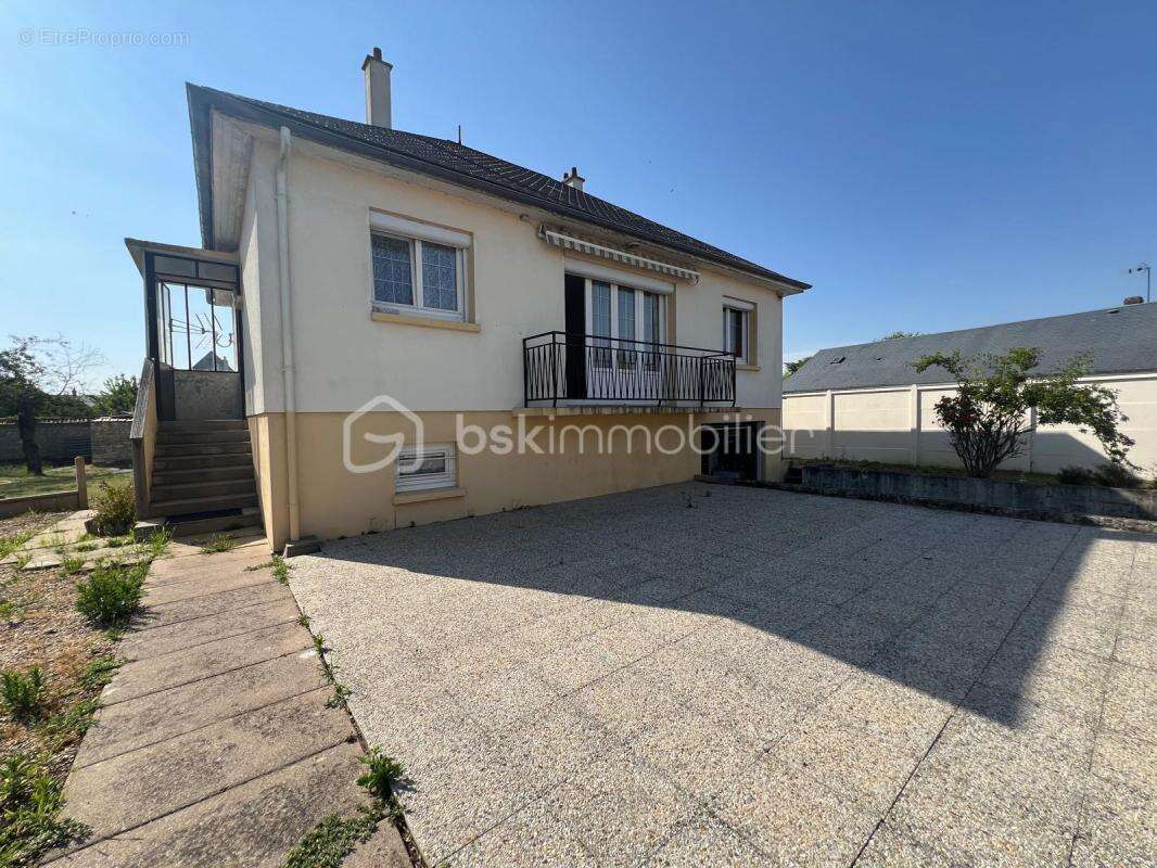 Maison à JANVILLE