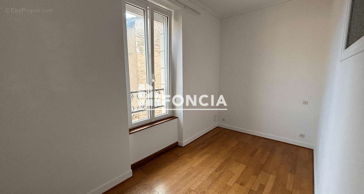 Maison à NEUVILLE-DE-POITOU