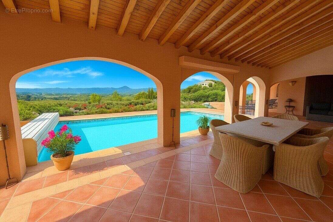 Photo 2 - Maison à SAINT-CHINIAN