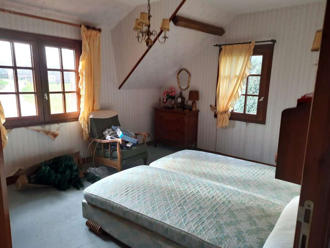 Maison à SASSETOT-LE-MAUCONDUIT