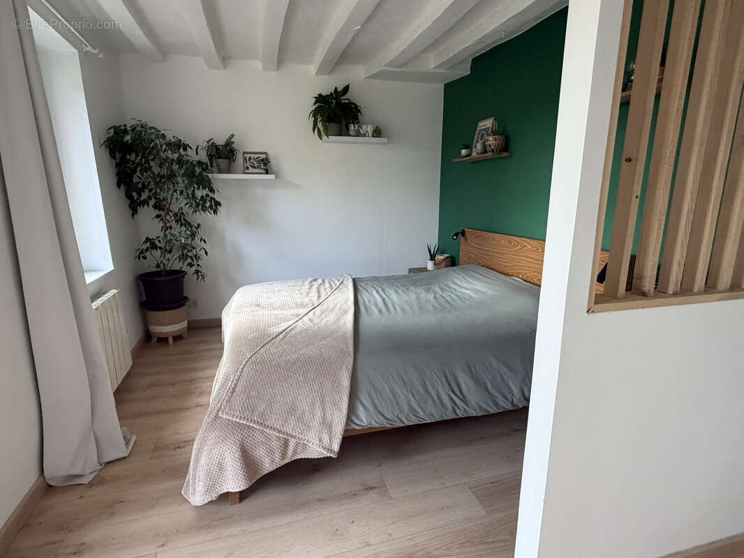 Maison à BAZAINVILLE