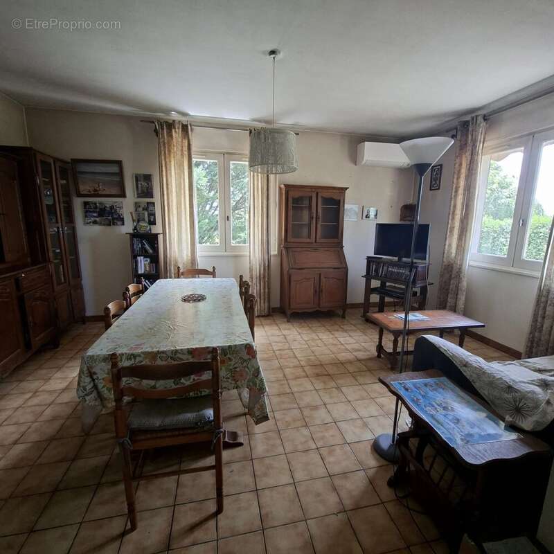 Maison à MONTREDON-LABESSONNIE