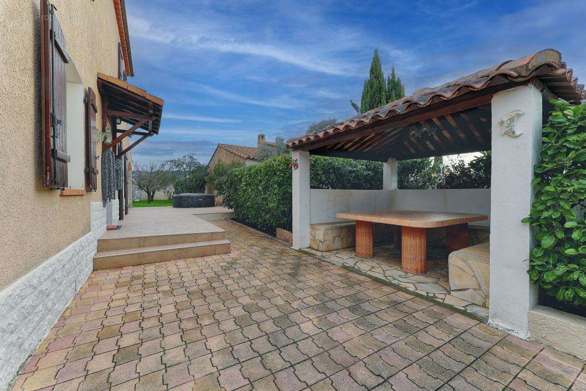 Maison à GIGNAC-LA-NERTHE