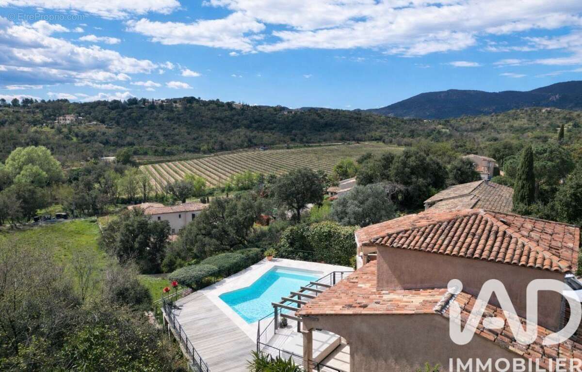 Photo 2 - Maison à PLAN-DE-LA-TOUR