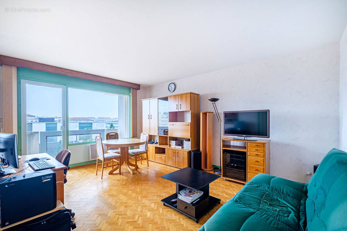 Appartement à LYON-8E