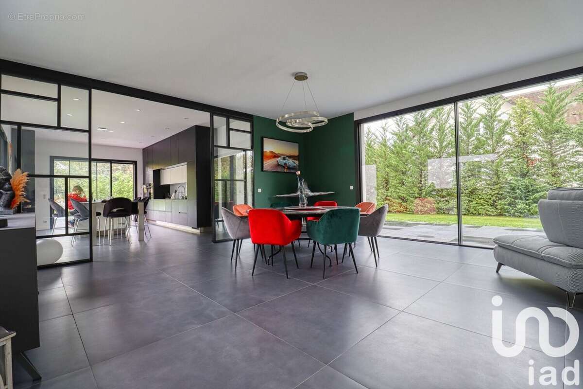 Photo 6 - Maison à LAMORLAYE