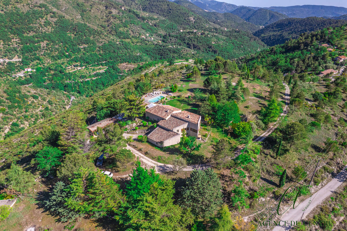 Maison à LUCERAM