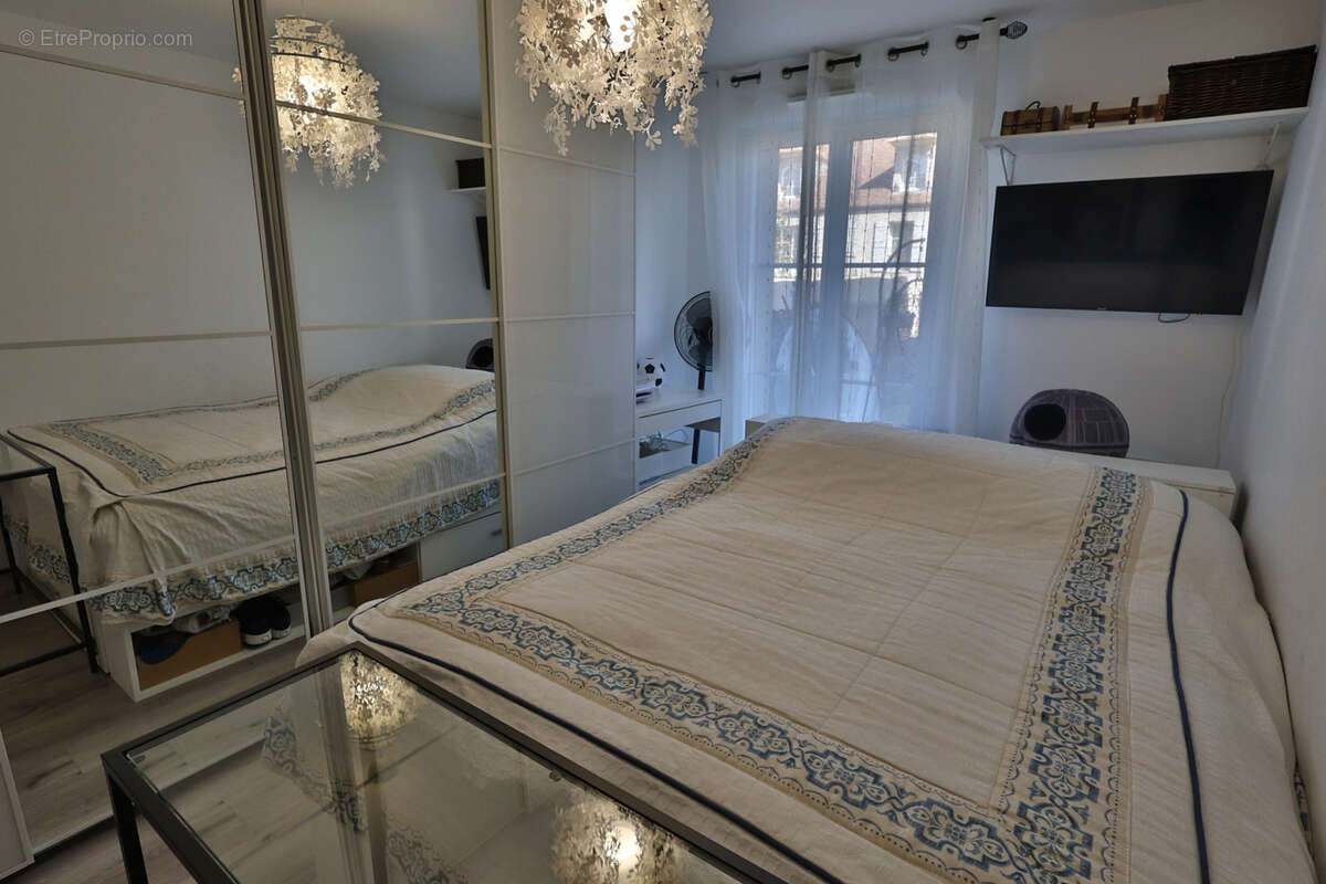 Appartement à BUSSY-SAINT-GEORGES