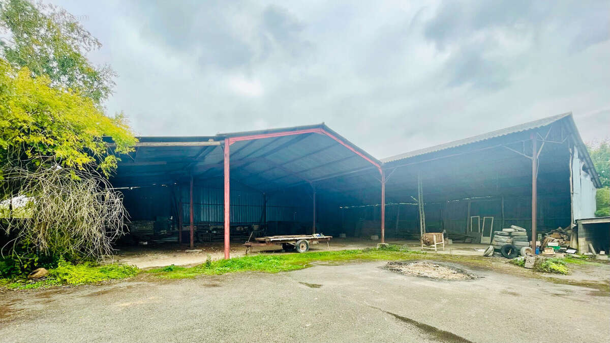 Maison à VOUZAILLES