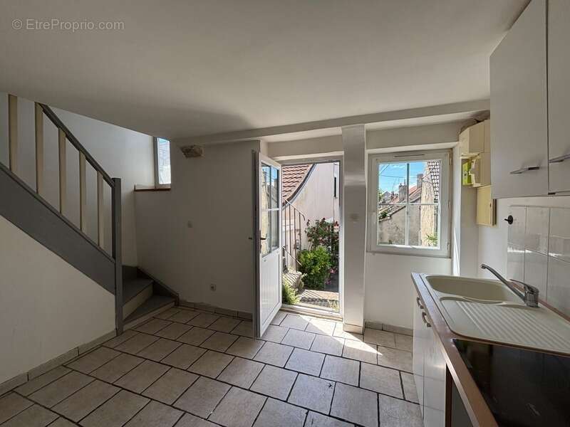 Maison à LA CHARITE-SUR-LOIRE