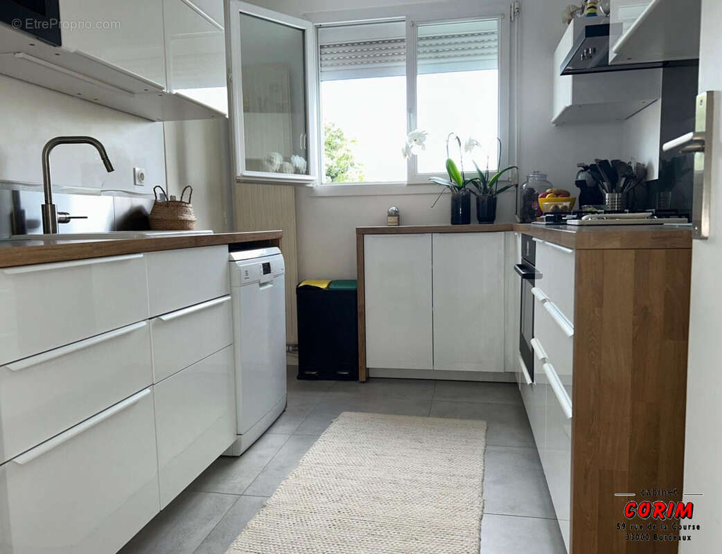 Appartement à BORDEAUX