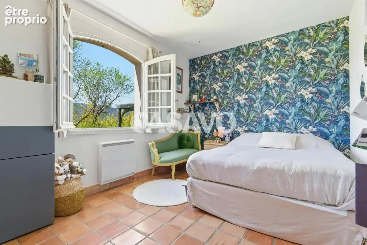 Vente Maison 7 pièces de 162m² - 13840 Rognes - photo 14