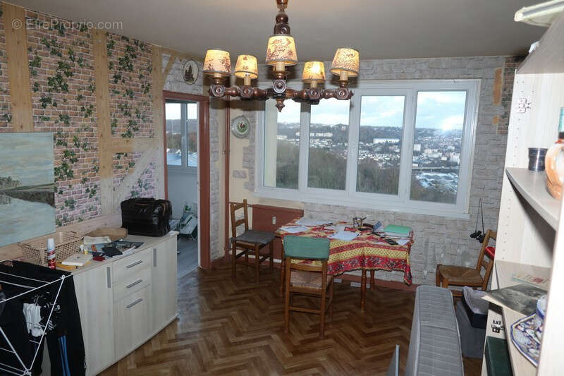 Appartement à CANTELEU