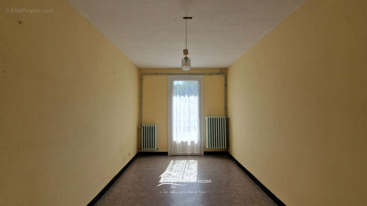 Maison de plain-pied avec garage et terrain - Proche toutes commodités - photo 6