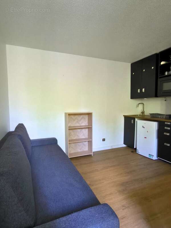 Appartement rénové - Secteur 1800 - photo 2